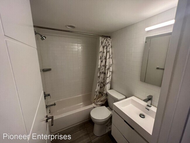 Foto del edificio - 3 br, 3.5 bath House - 1649 Belt St