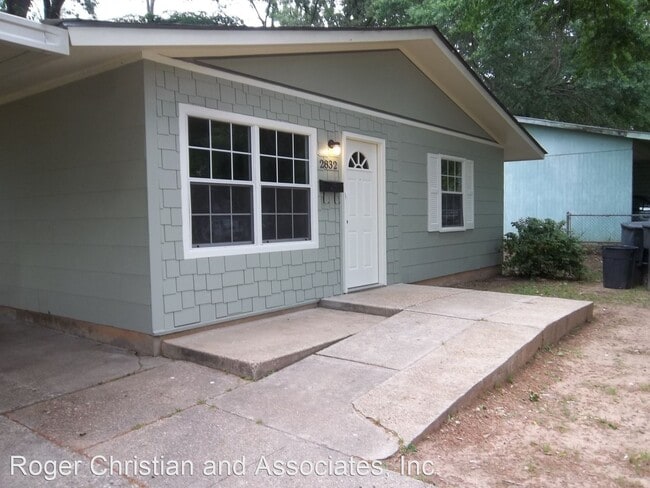 Building Photo - 3 br, 1 bath House - 2832 Holiday Lane