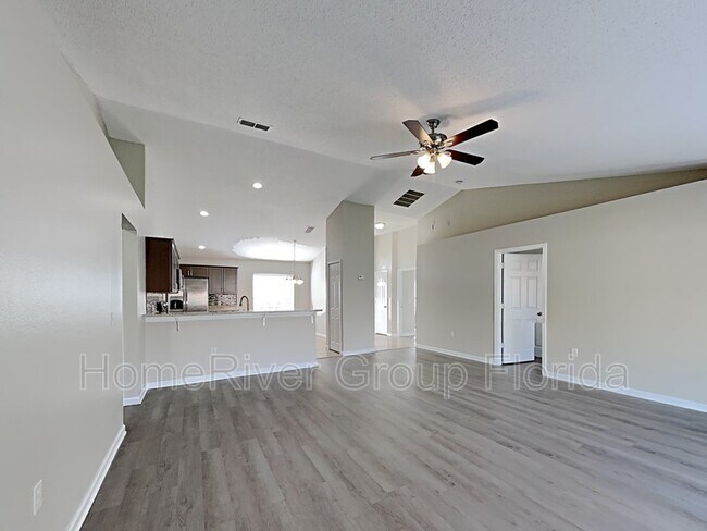 Building Photo - 31 Altera Ct