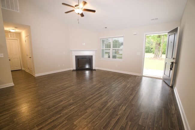 Foto del edificio - 2013 Belgrade-Swansboro Rd