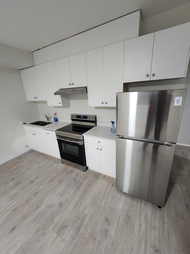 Building Photo - 9237 Sitka Pl