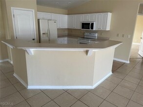 Building Photo - 1401 N Gator Cir