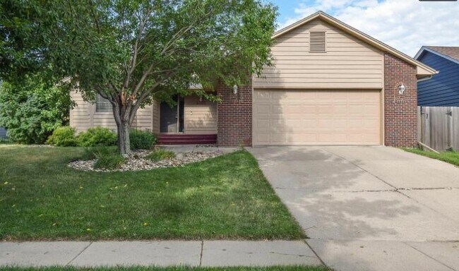 Building Photo - 6305 S Mogen Ave
