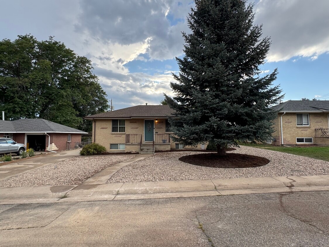 Photo - 6335 Yukon St (Arvada, CO)