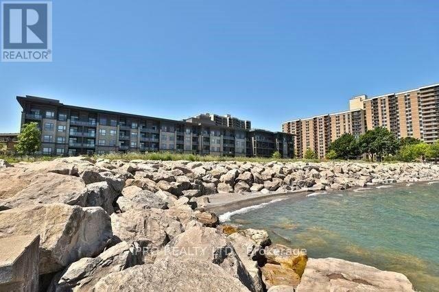 Photo principale - 35-335 Southshore Cres