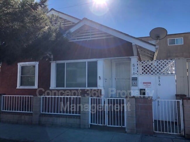 Building Photo - 516 E 7th St