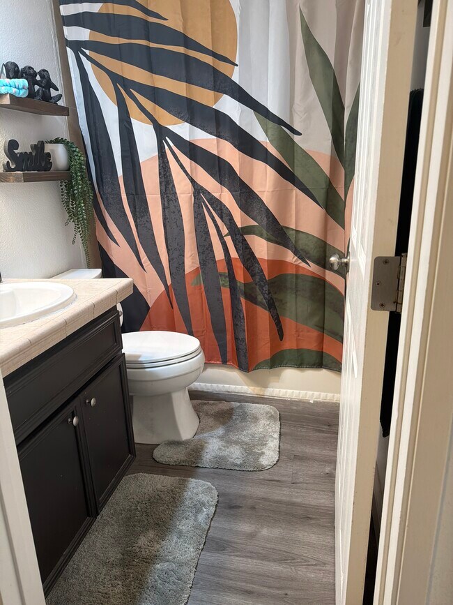 Foto del edificio - 3701 Colonial Dr