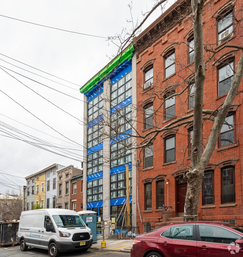 Building Photo - 330-330.5 Fifth St