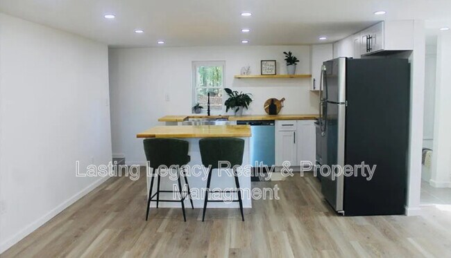 Foto del edificio - 275 Milling Rd