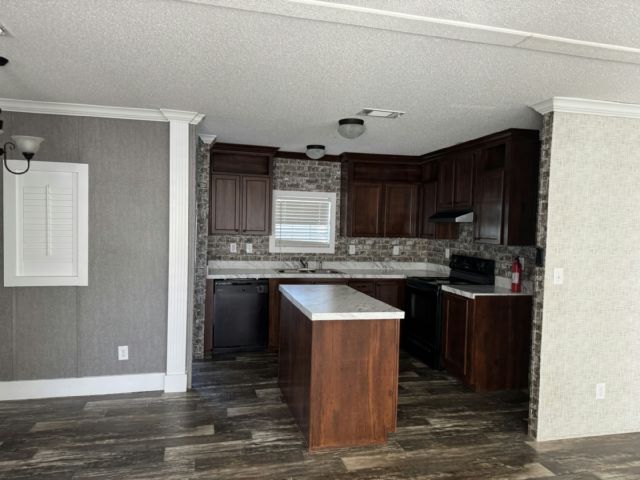 Foto del edificio - 9312 Michael Ln