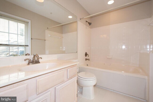 Building Photo - 15305 Diamond Cove Terrace