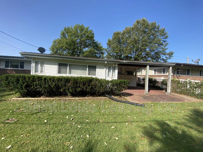 Foto del edificio - 10720 Old Halls Ferry Rd