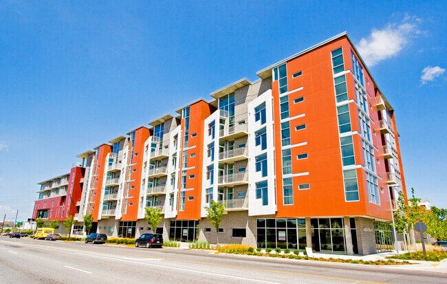 5th & Main Commercial Condos