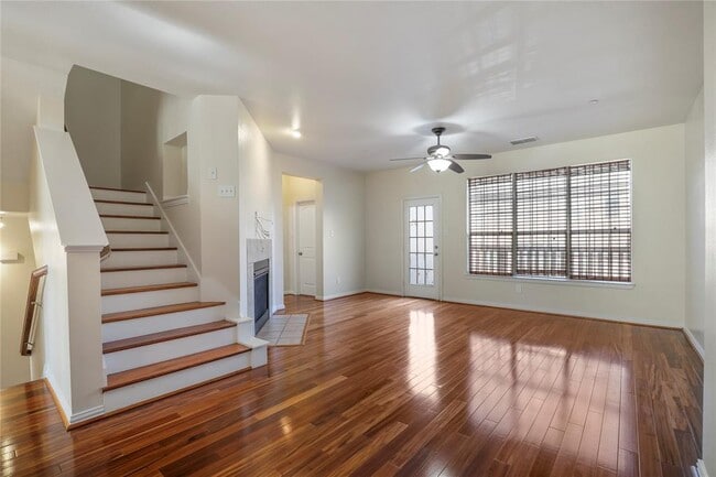 Building Photo - 2524 Jacobson Dr