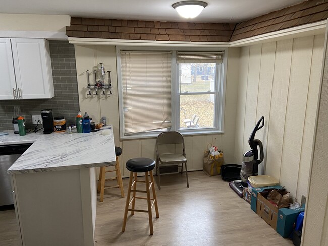 Building Photo - 1109 Highland Ave