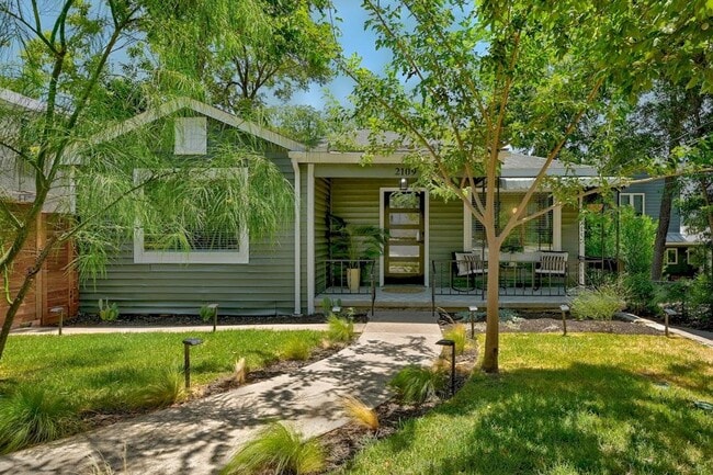 Building Photo - 2109 Brackenridge St