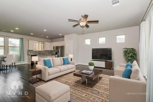 Foto del edificio - 10601 Wills Loop