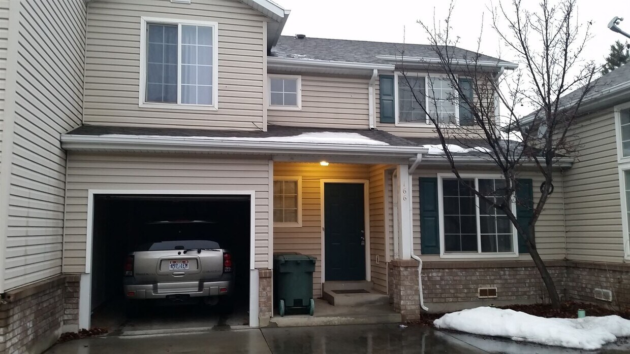 Foto principal - 3 br, 1.5 bath House - 166 Freedom Lane
