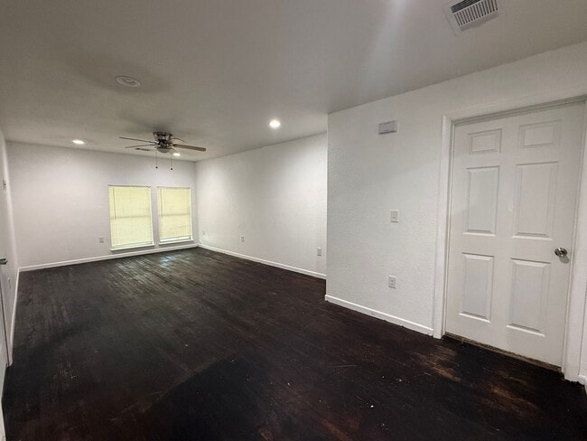 Foto del edificio - 908-910 Wells St