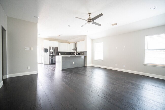 Foto del edificio - 2936 Standing Springs Ln