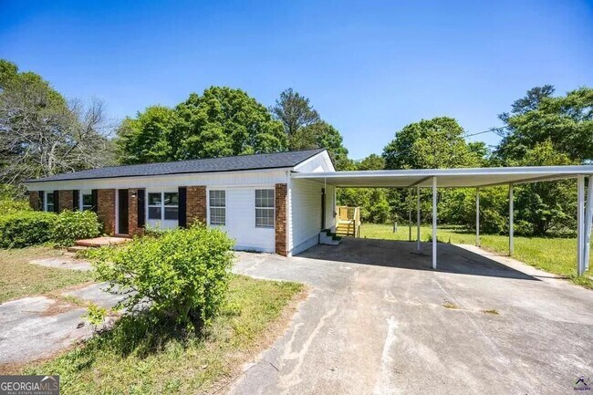 Foto del edificio - 427 Gun Club Rd