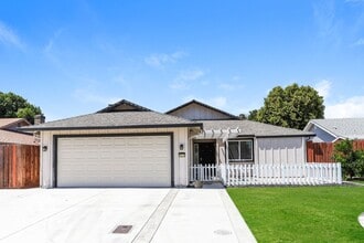 Building Photo - 9835 Honey Bear Ln