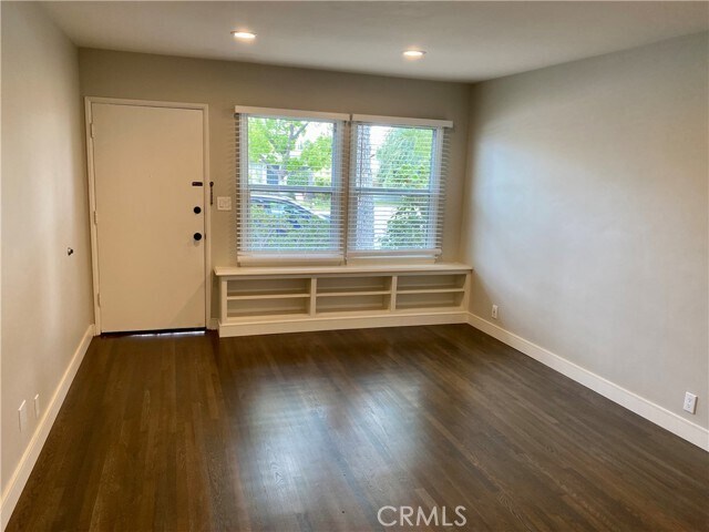 Foto del edificio - 839 Sunset Blvd