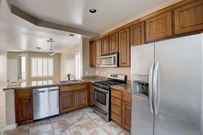 Foto del edificio - 1713 Bamboo Rain Ave