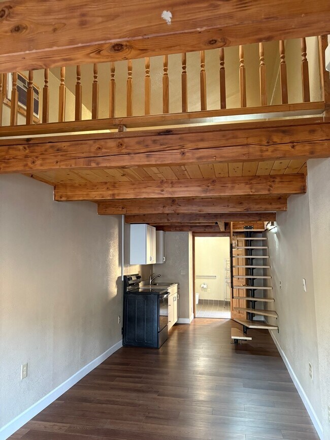 Foto del edificio - 79 S Ione St