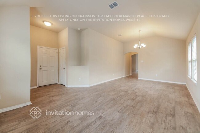 Foto del edificio - 6616 Chalk River Dr