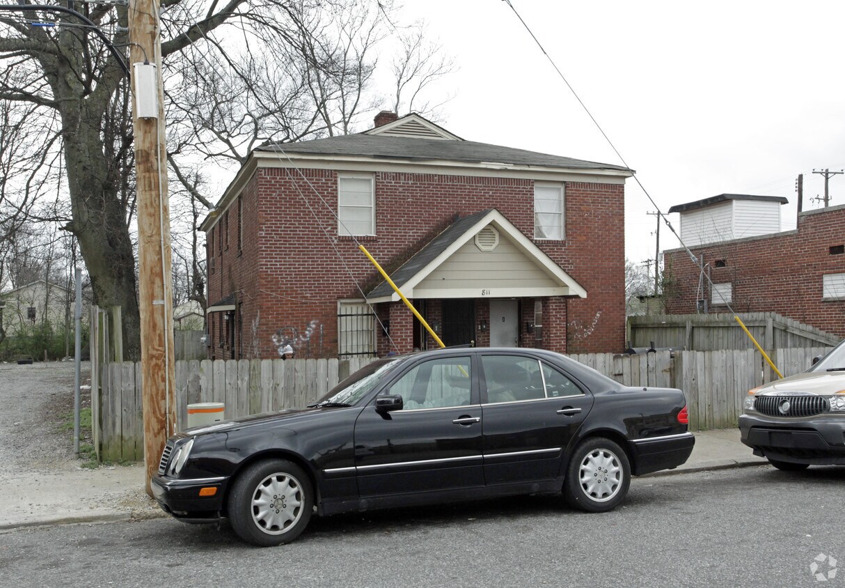 Building Photo - 811 Polk Ave