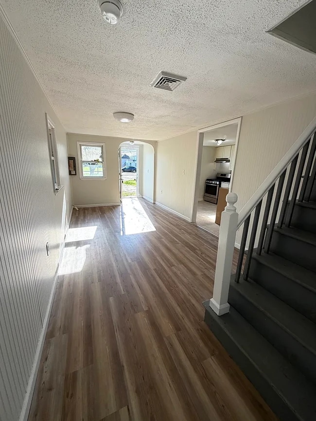 Building Photo - 267 Toms River Rd