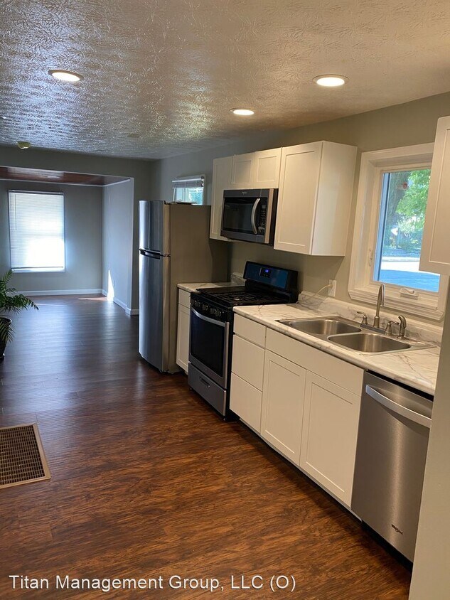 Primary Photo - 3 br, 2 bath House - 1402 Kossuth St