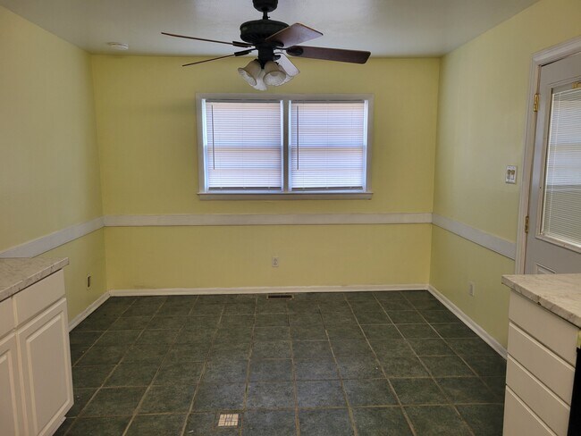 Building Photo - 4324 Atlantic Ave