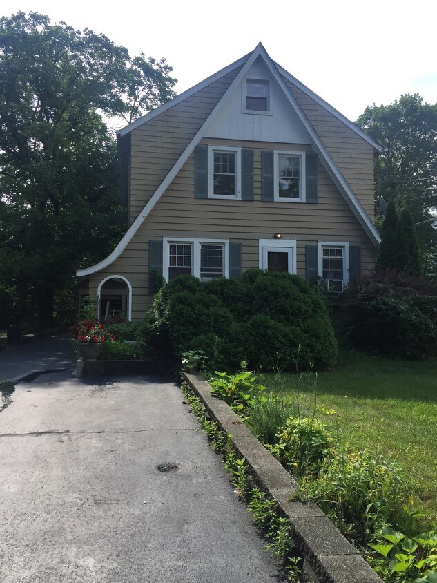 Primary Photo - 367 Goffle Rd