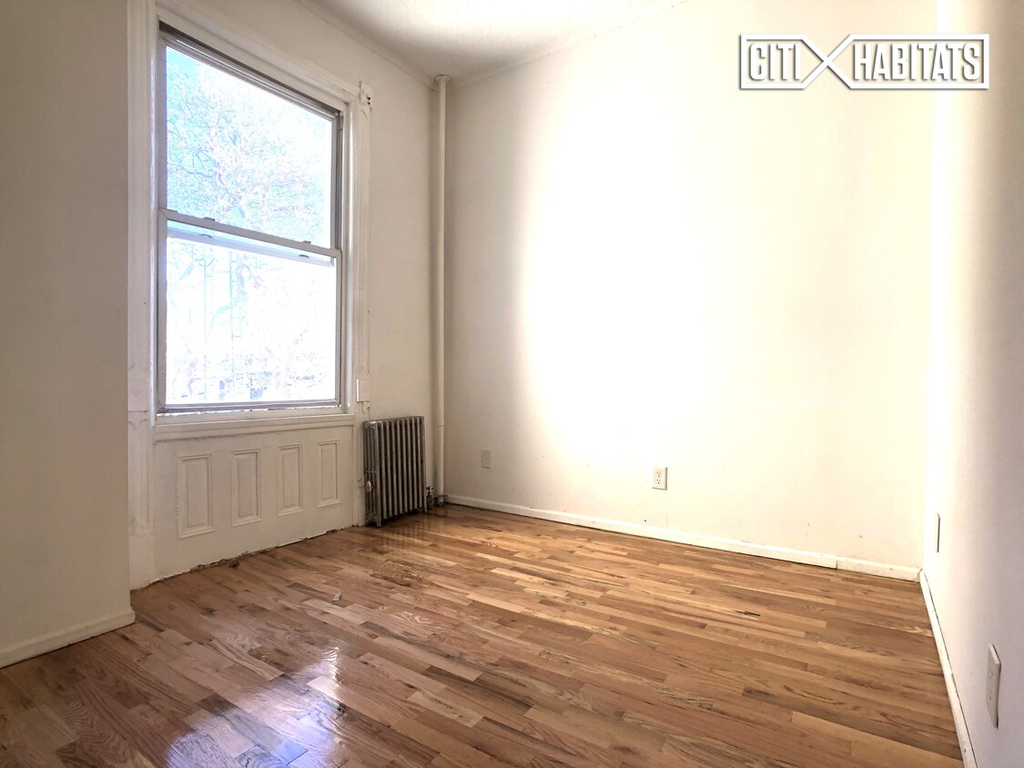 84 Newel St, Brooklyn, NY 11222 Townhome Rentals in Brooklyn NY