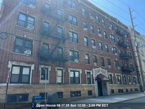 Building Photo - 301 79th St