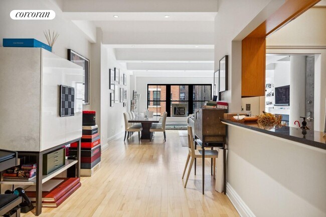 Foto del edificio - 27 N Moore St