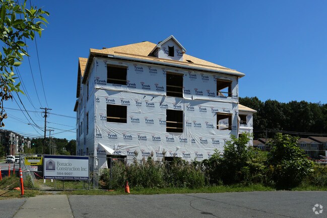Foto del edificio - 70 Excelsior Ave