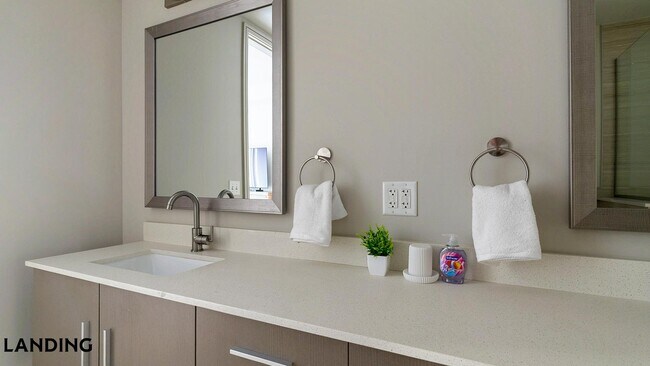 Foto del edificio - 1414 Wood Hollow Dr