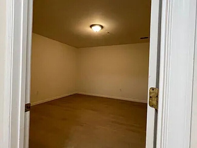 Foto del edificio - Spacious & Updated Home in the Heart of Hyattsville