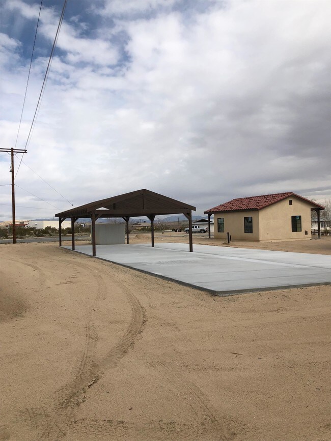 Building Photo - 6638 Maricopa Dr