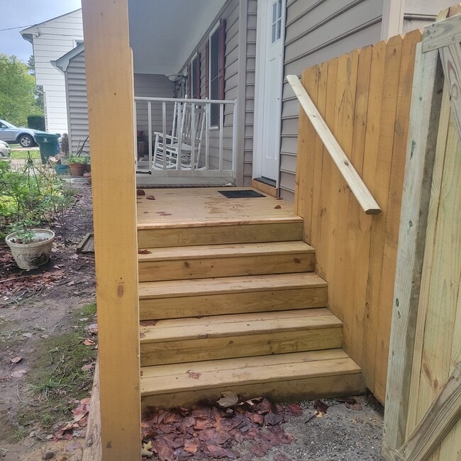 Building Photo - 288 Paulette Dr