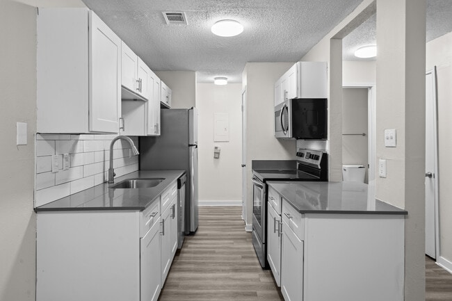 Building Photo - Copperline at Village Oaks