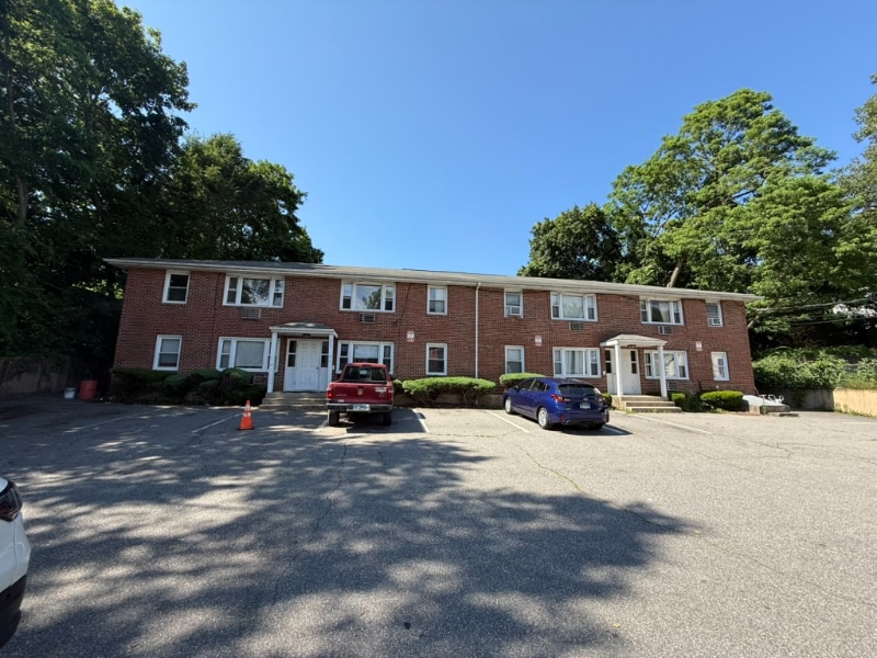 Primary Photo - 372 Park St