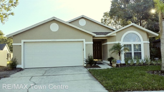 Building Photo - 4404 Fox Hollow Cir