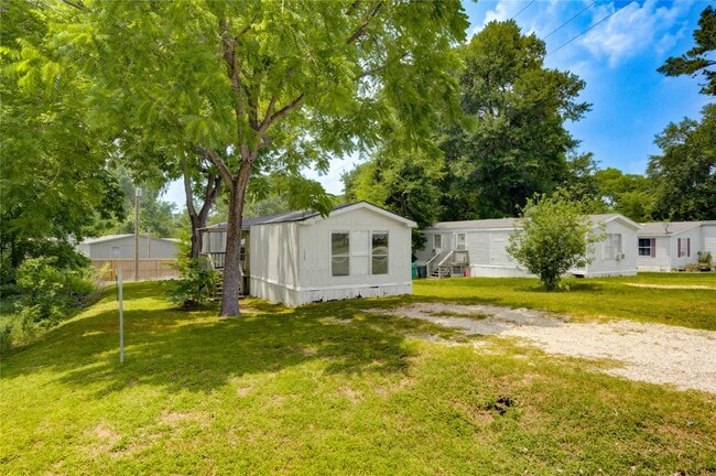 Building Photo - 13265 Pecan Tree Dr