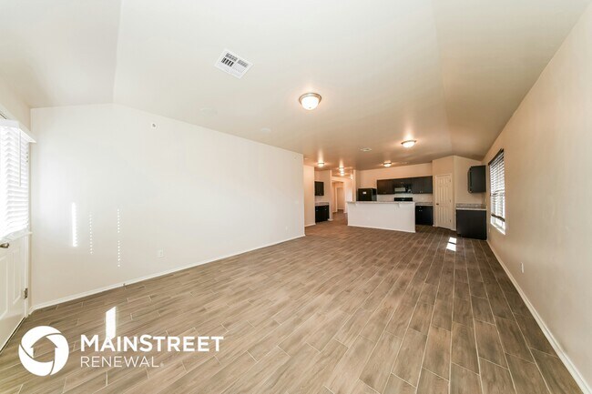 Building Photo - 10005 Blue Wing Trl