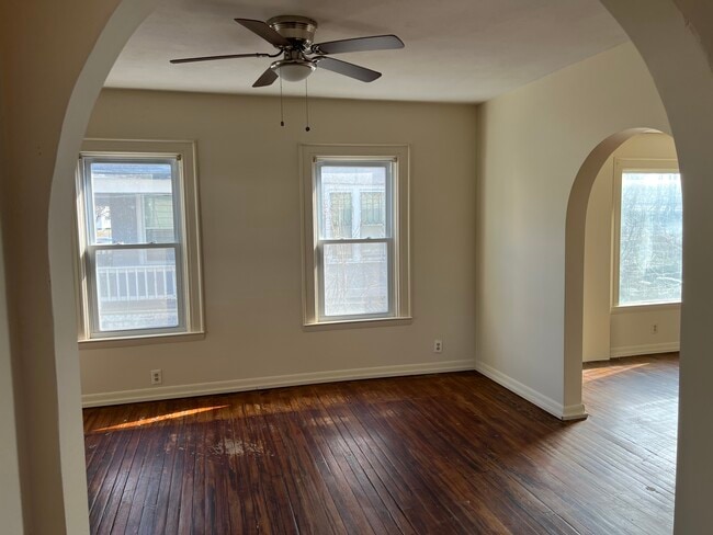 Building Photo - 29 Richardson Ave