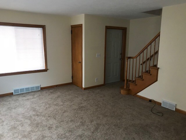 Sala de estar - 411 Raff Rd NW
